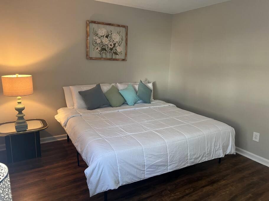 Indigo Downtownwalkable Kingbed Apartment Raleigh Exterior photo