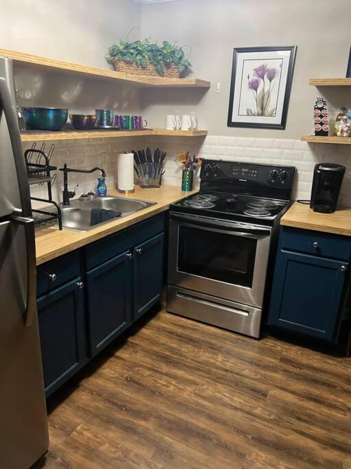 Indigo Downtownwalkable Kingbed Apartment Raleigh Exterior photo
