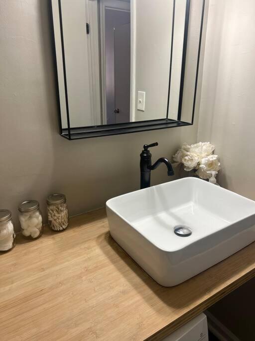Indigo Downtownwalkable Kingbed Apartment Raleigh Exterior photo